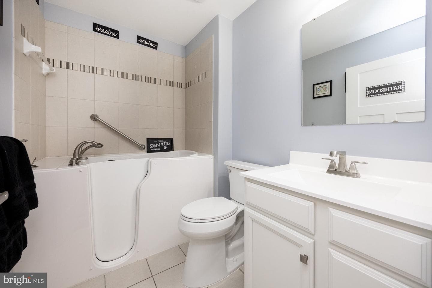 214 Folin Street photo 18