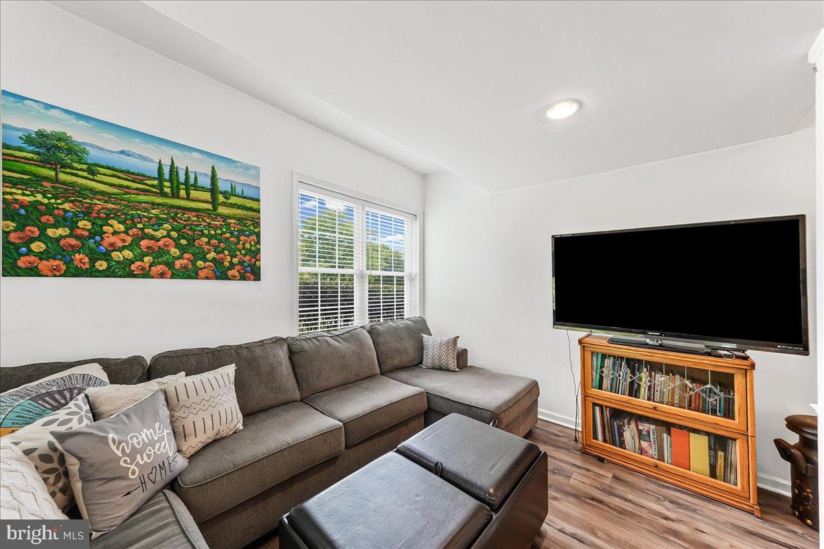 706 Whispering Brooke Dr # 706 photo 30