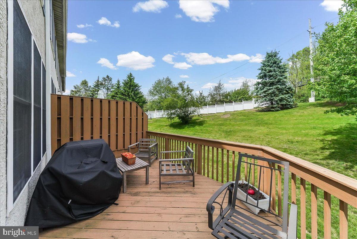 706 Whispering Brooke Dr # 706 photo 35