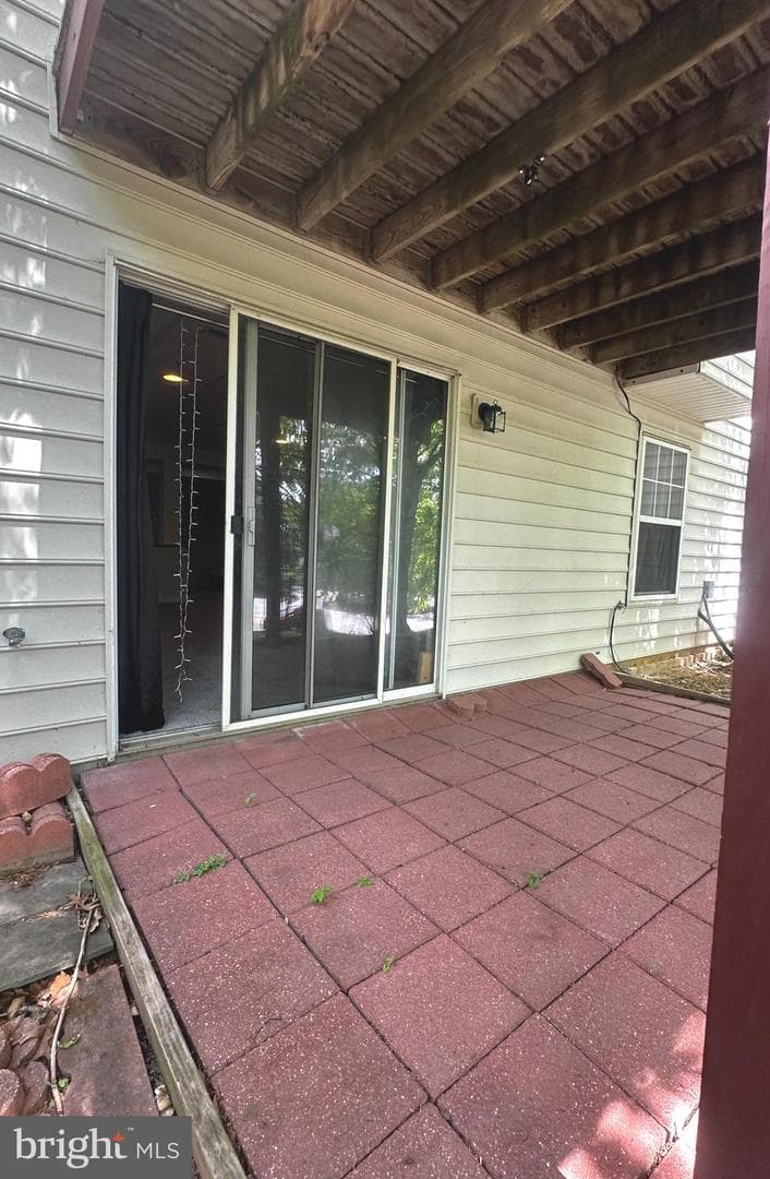 108 Stratford Ct photo 36