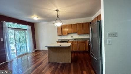 108 Stratford Ct photo 9