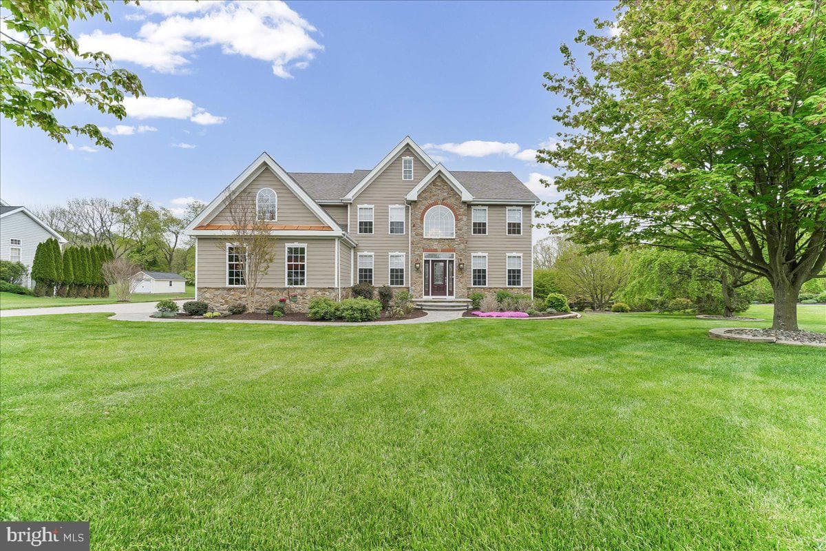 86 Mccormick Way photo 3