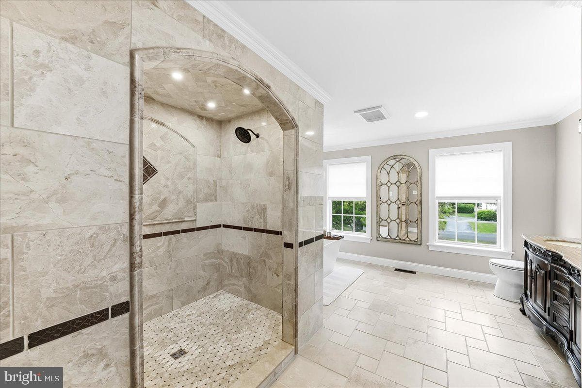 86 Mccormick Way photo 32