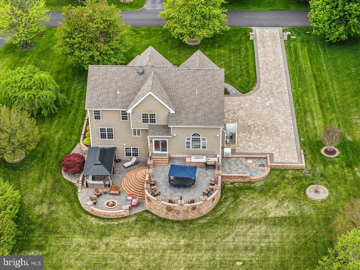 86 Mccormick Way photo 61