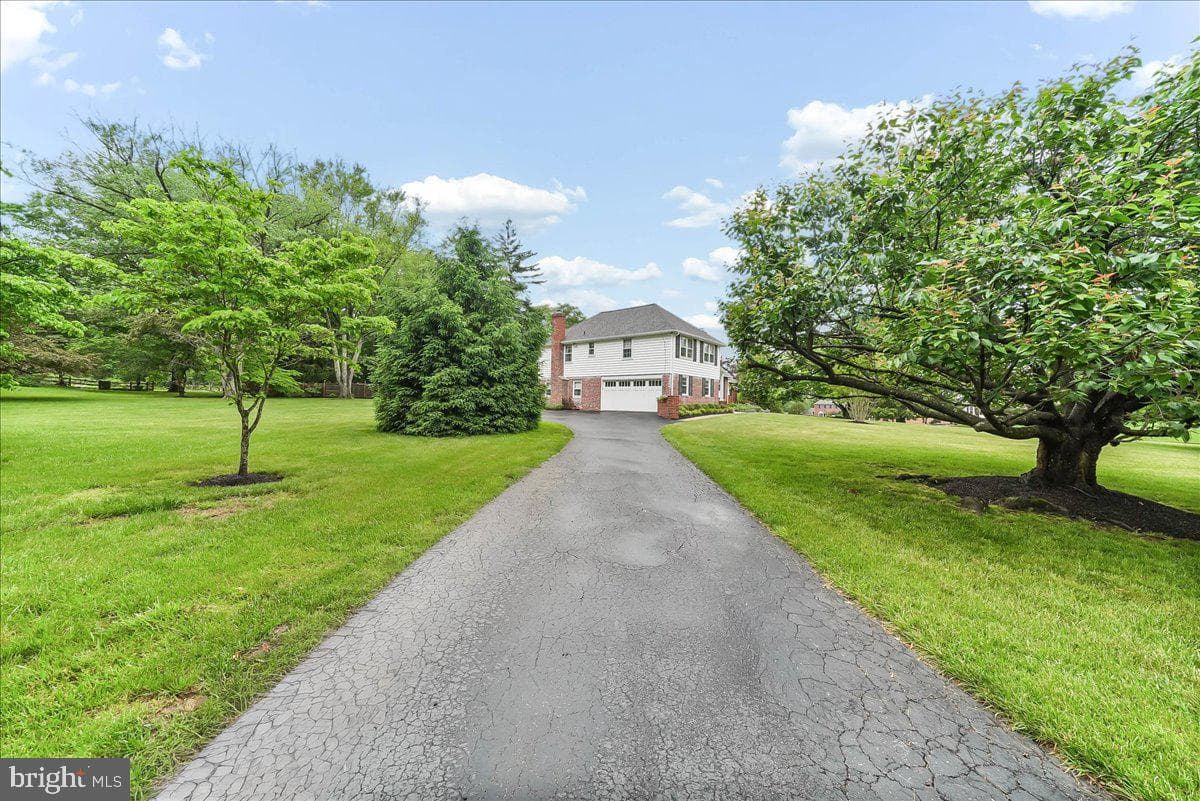 1026 Waltham Road photo 50