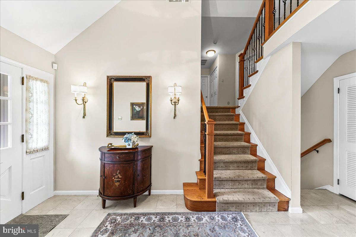 1026 Waltham Road photo 6