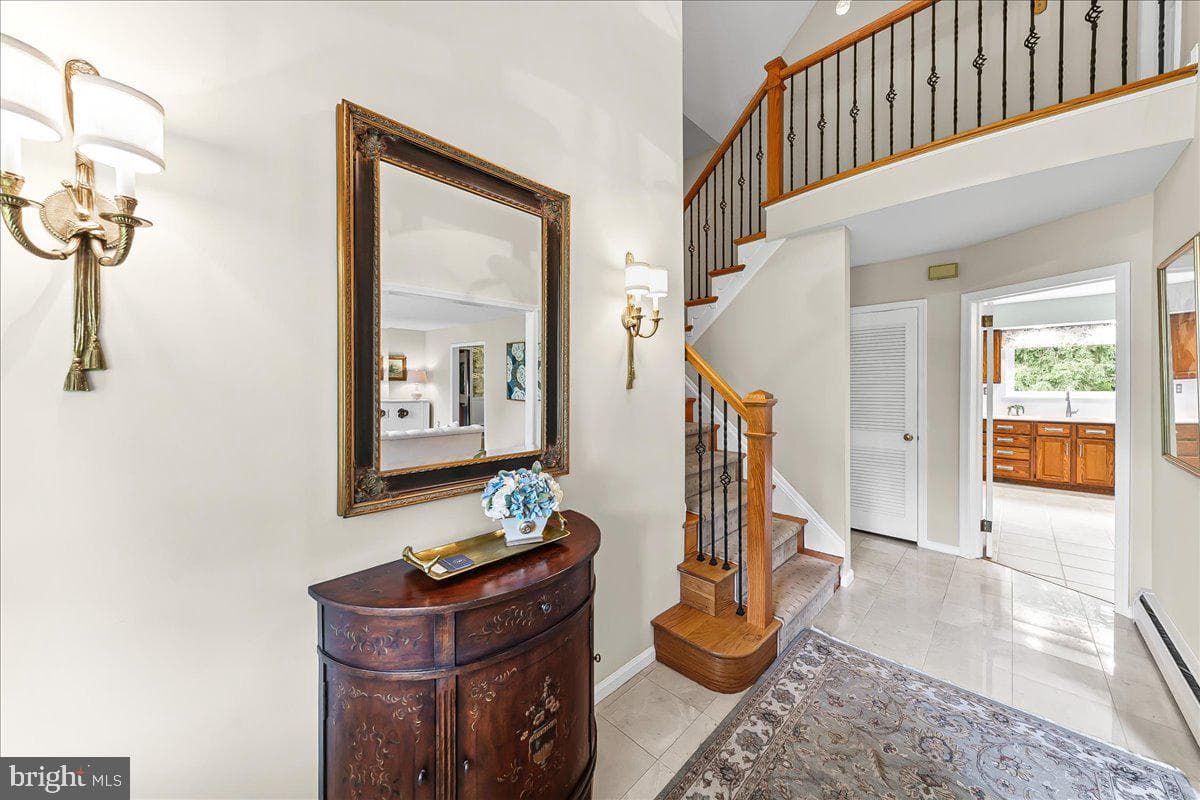 1026 Waltham Road photo 7