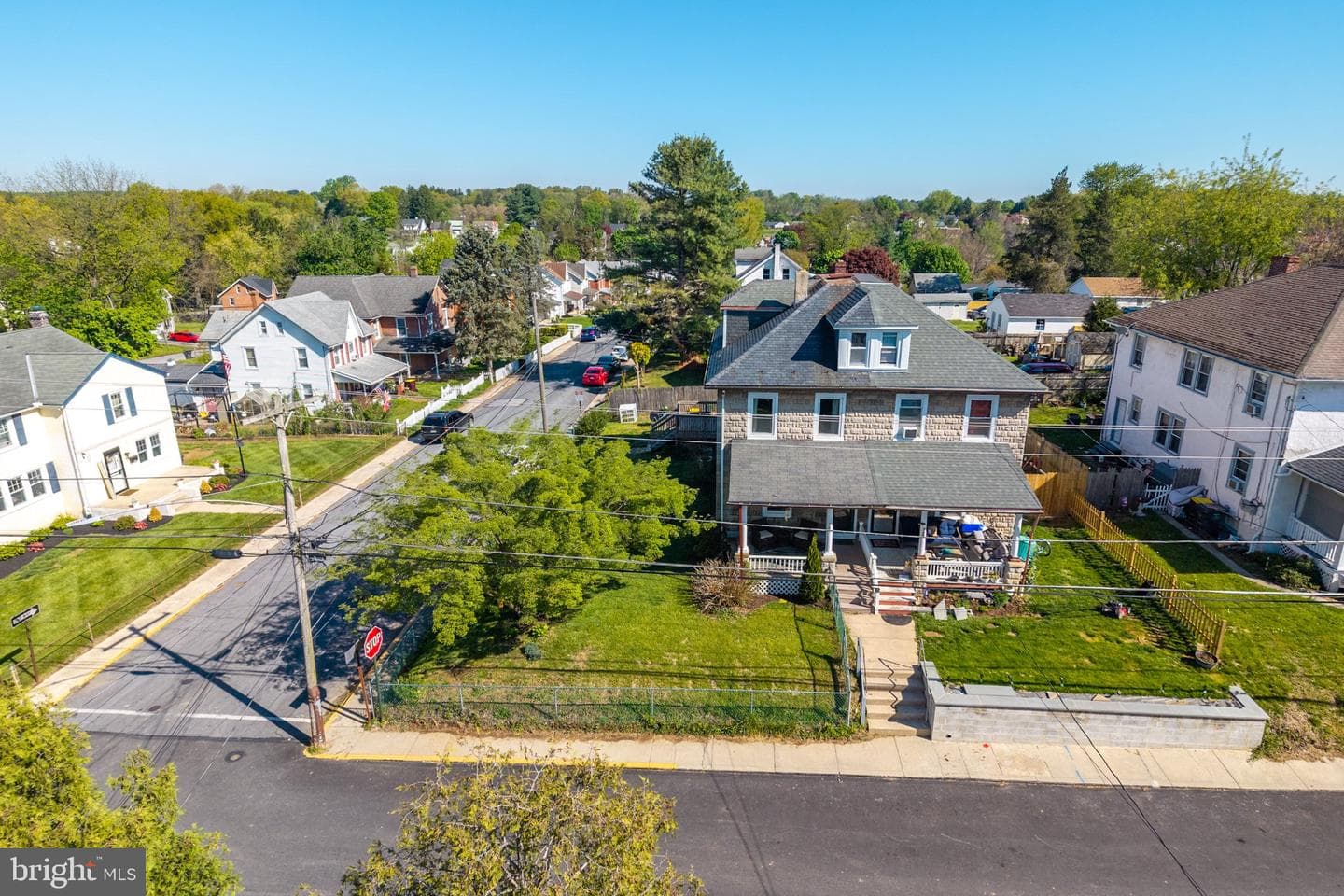 147 W Summit Ave photo 46