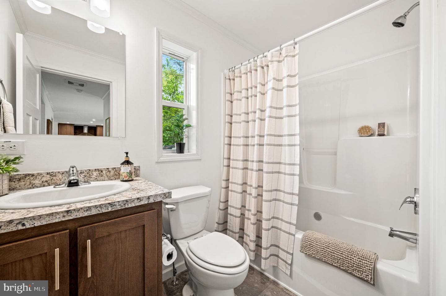 108 Third Avenue photo 27