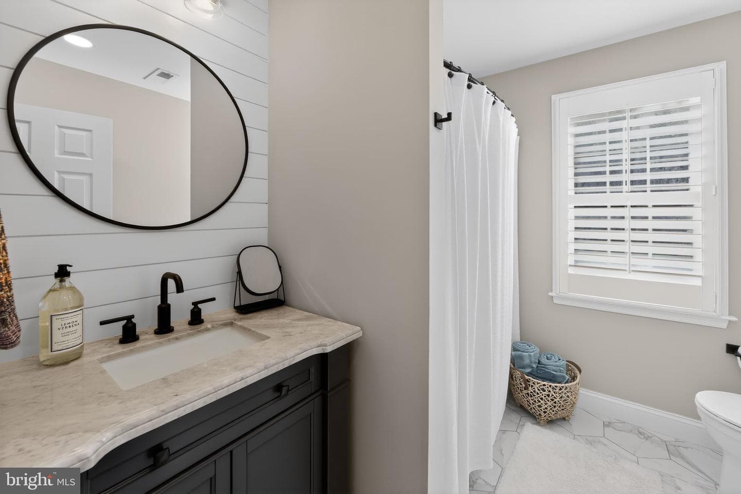 1108 Dickens Drive photo 31