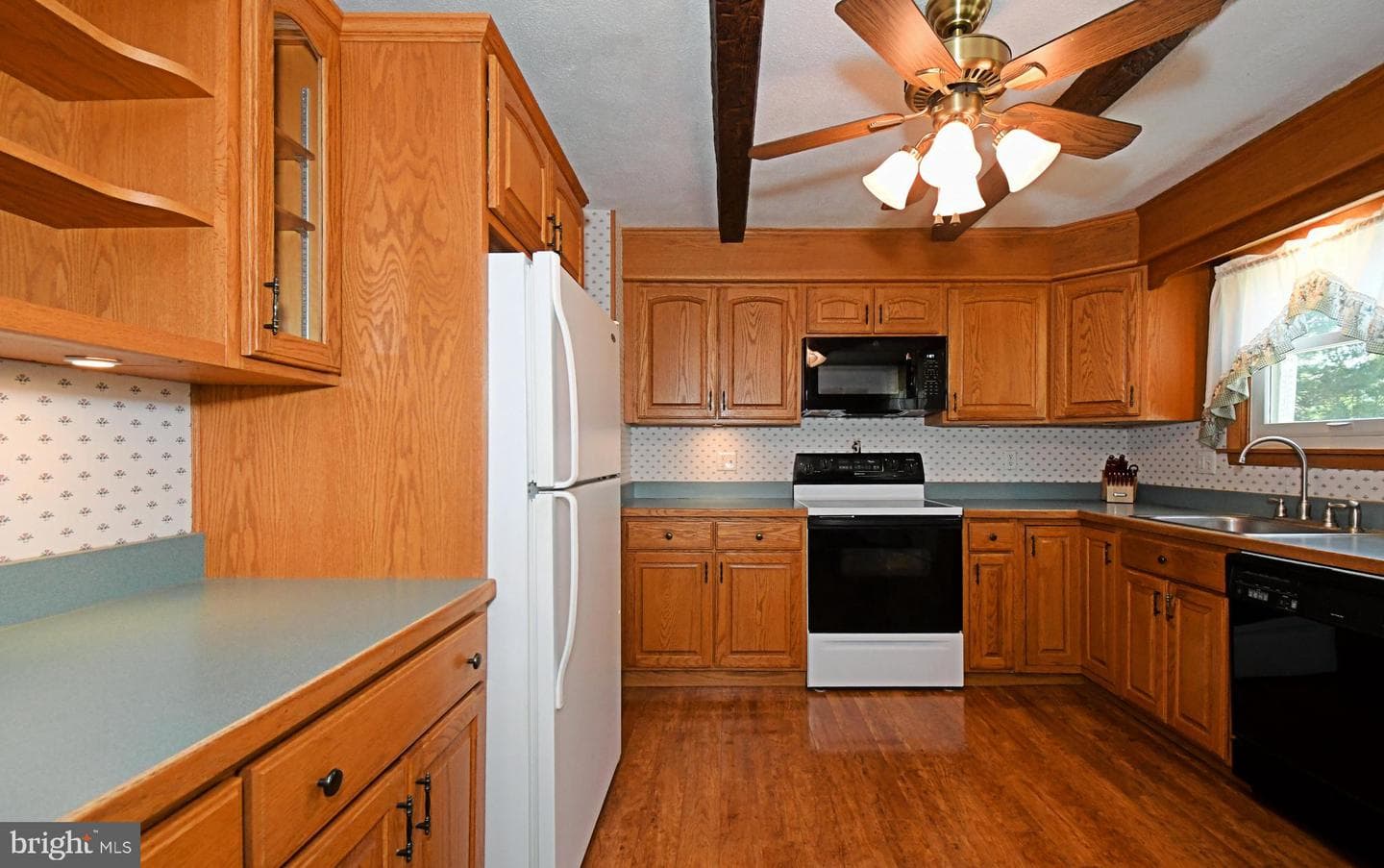64 Mitchell Drive photo 13