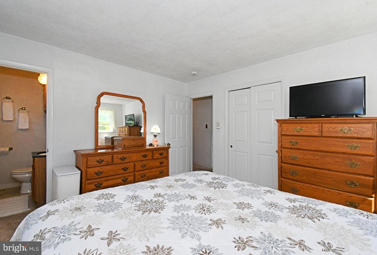 64 Mitchell Drive photo 21