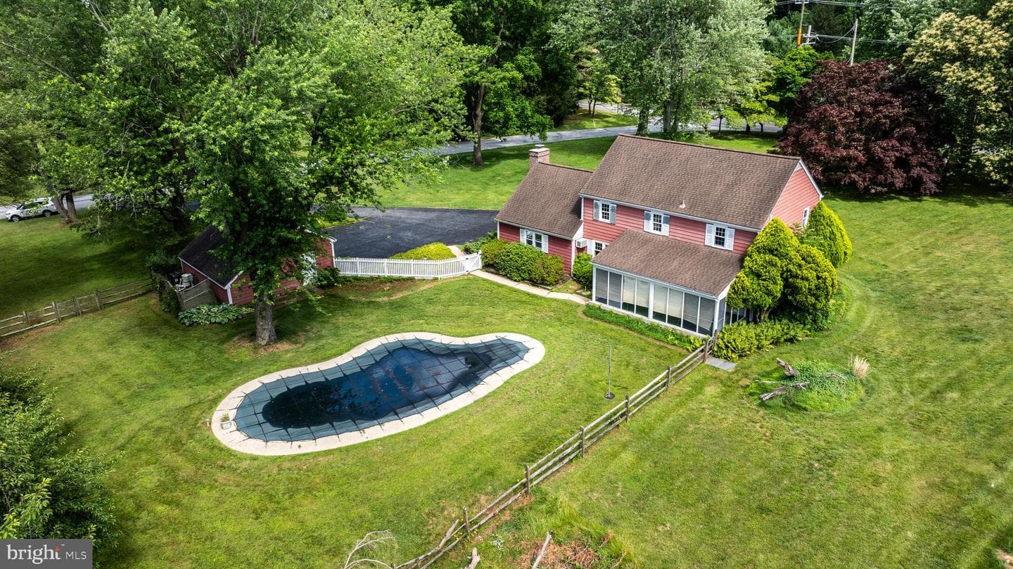 1929 Hillendale Road photo 10