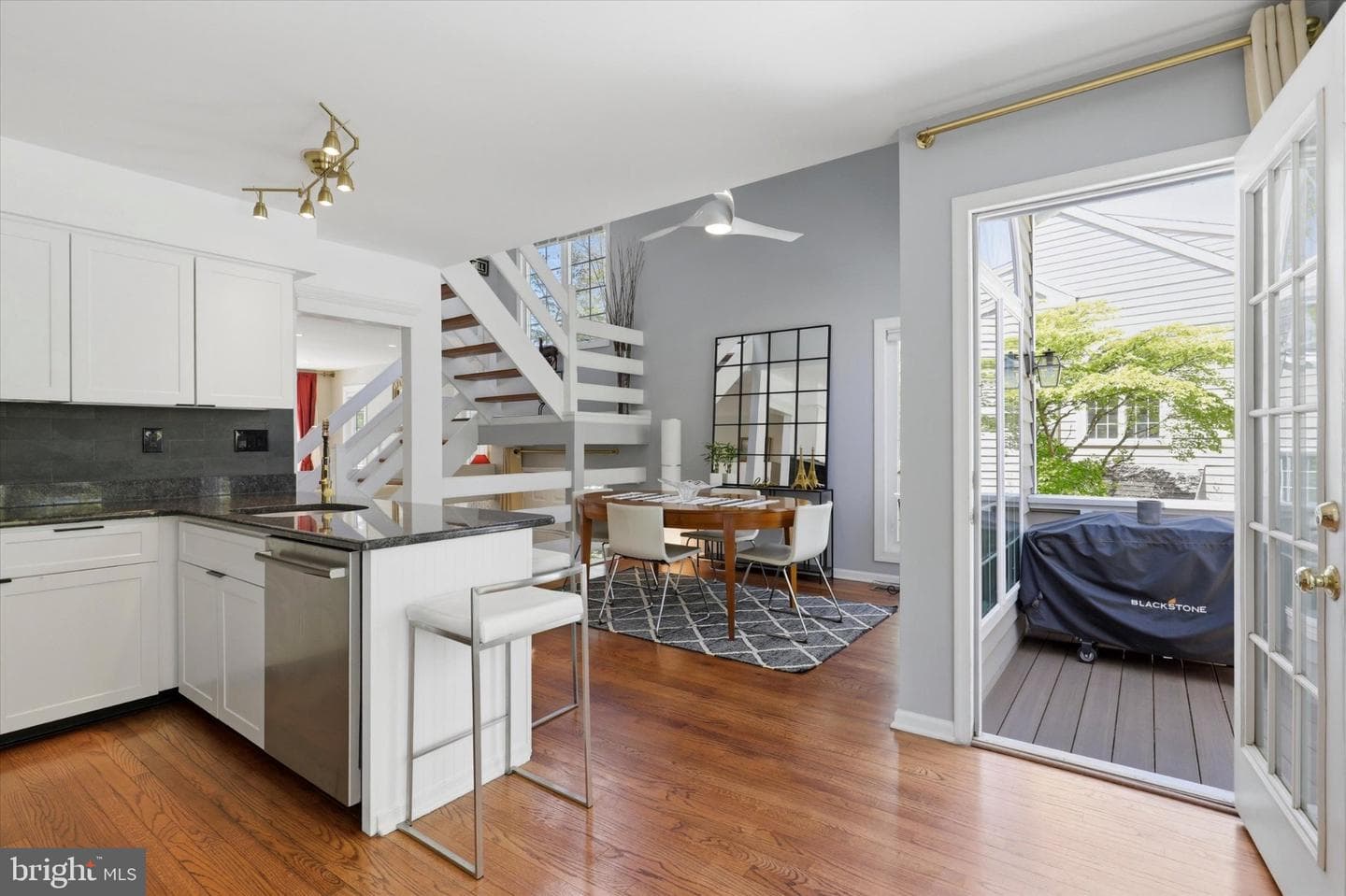 60 Cabot Drive photo 10