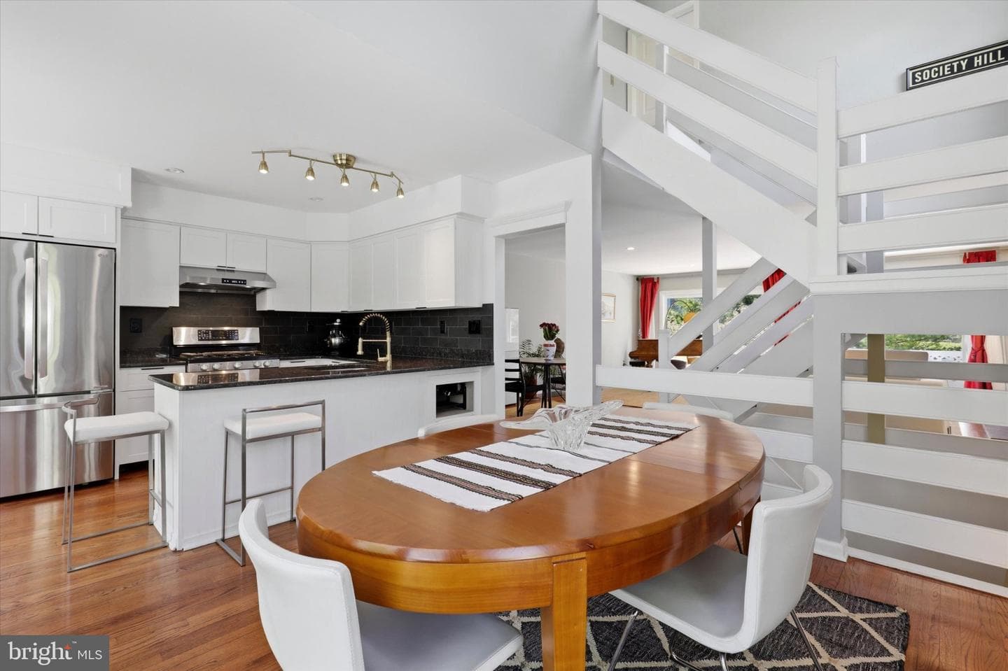60 Cabot Drive photo 19