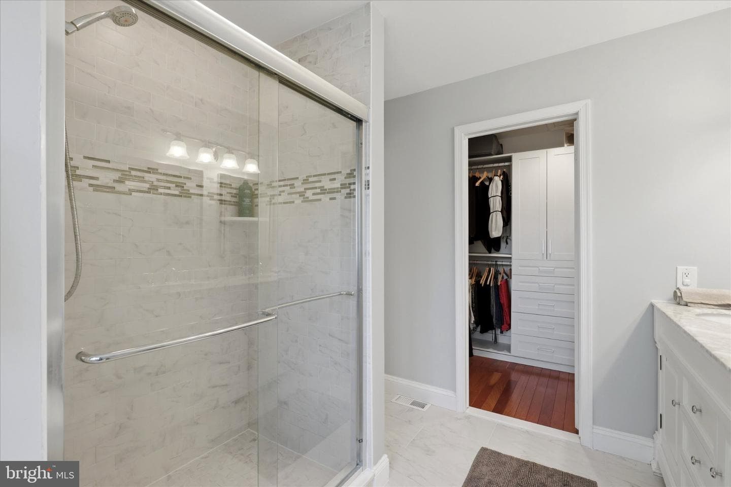 60 Cabot Drive photo 23