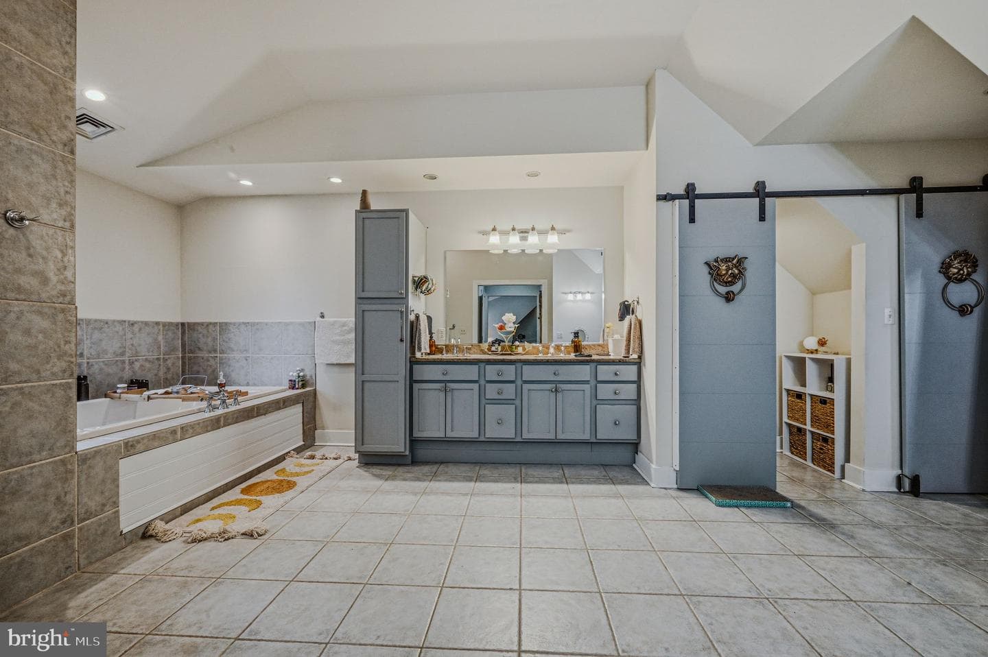 203 Northbank Road photo 15