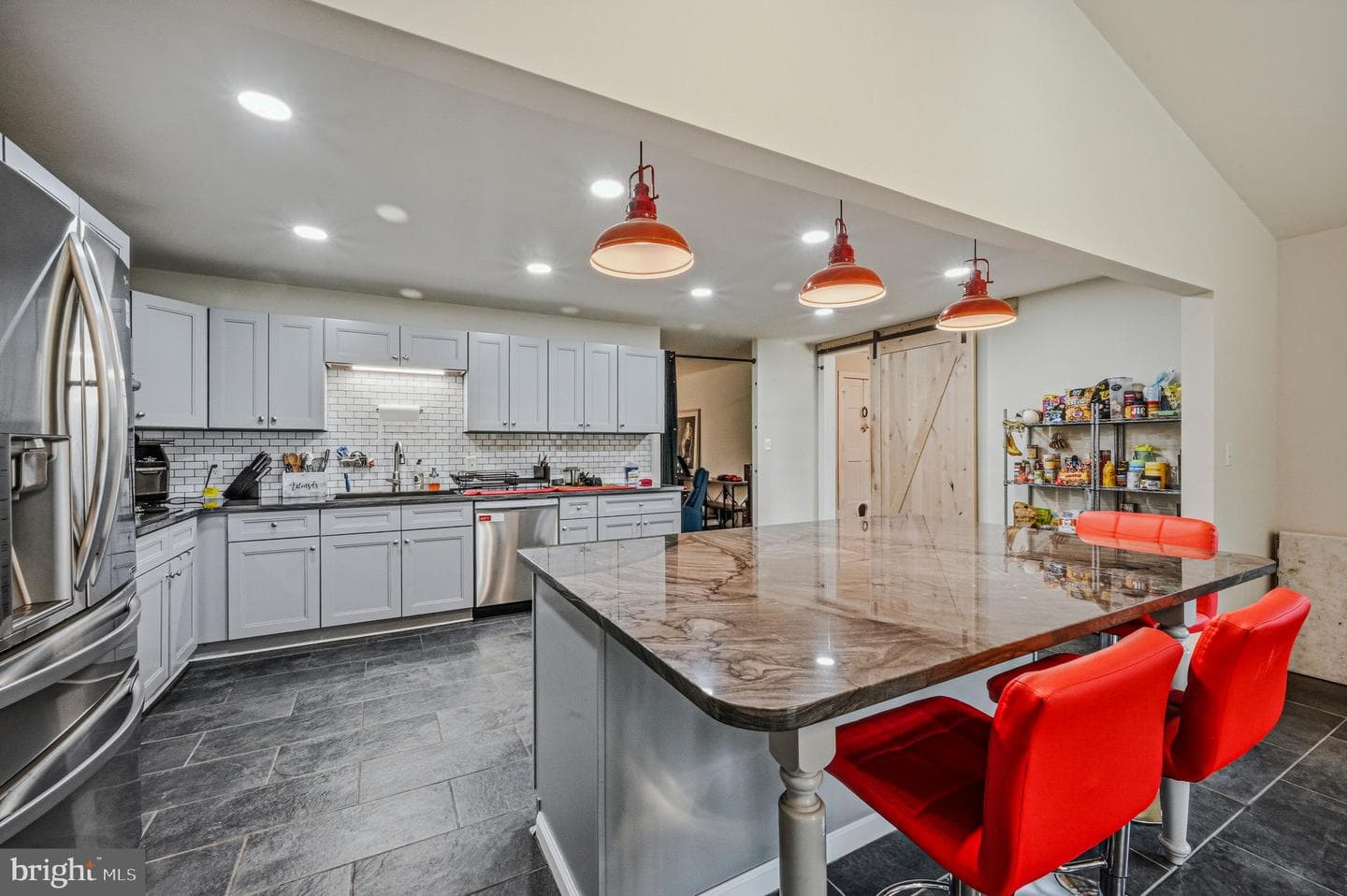 203 Northbank Road photo 4