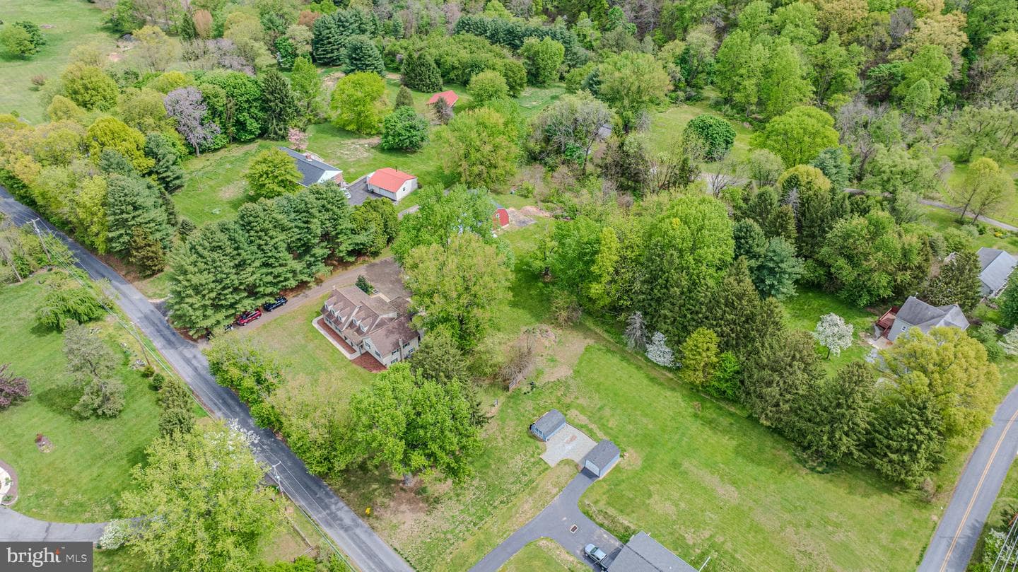 203 Northbank Road photo 64