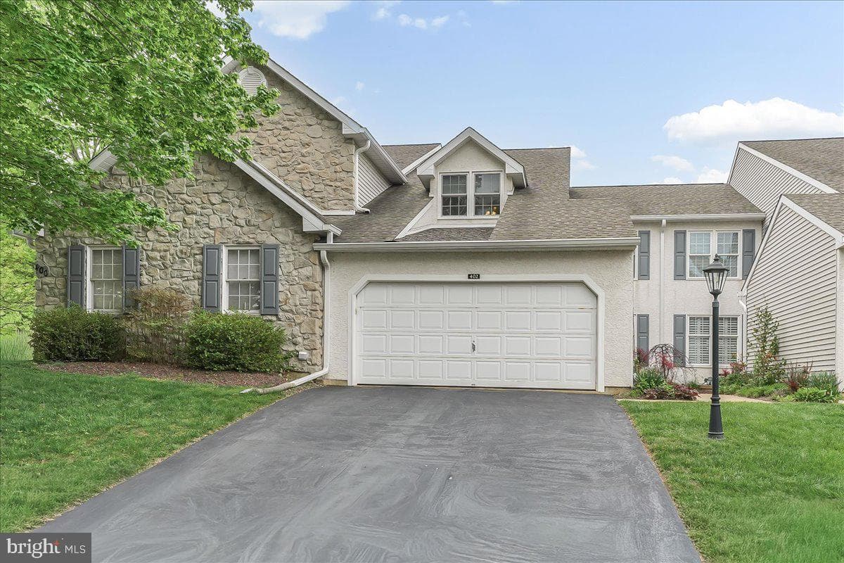 402 Sumner Way, West Chester