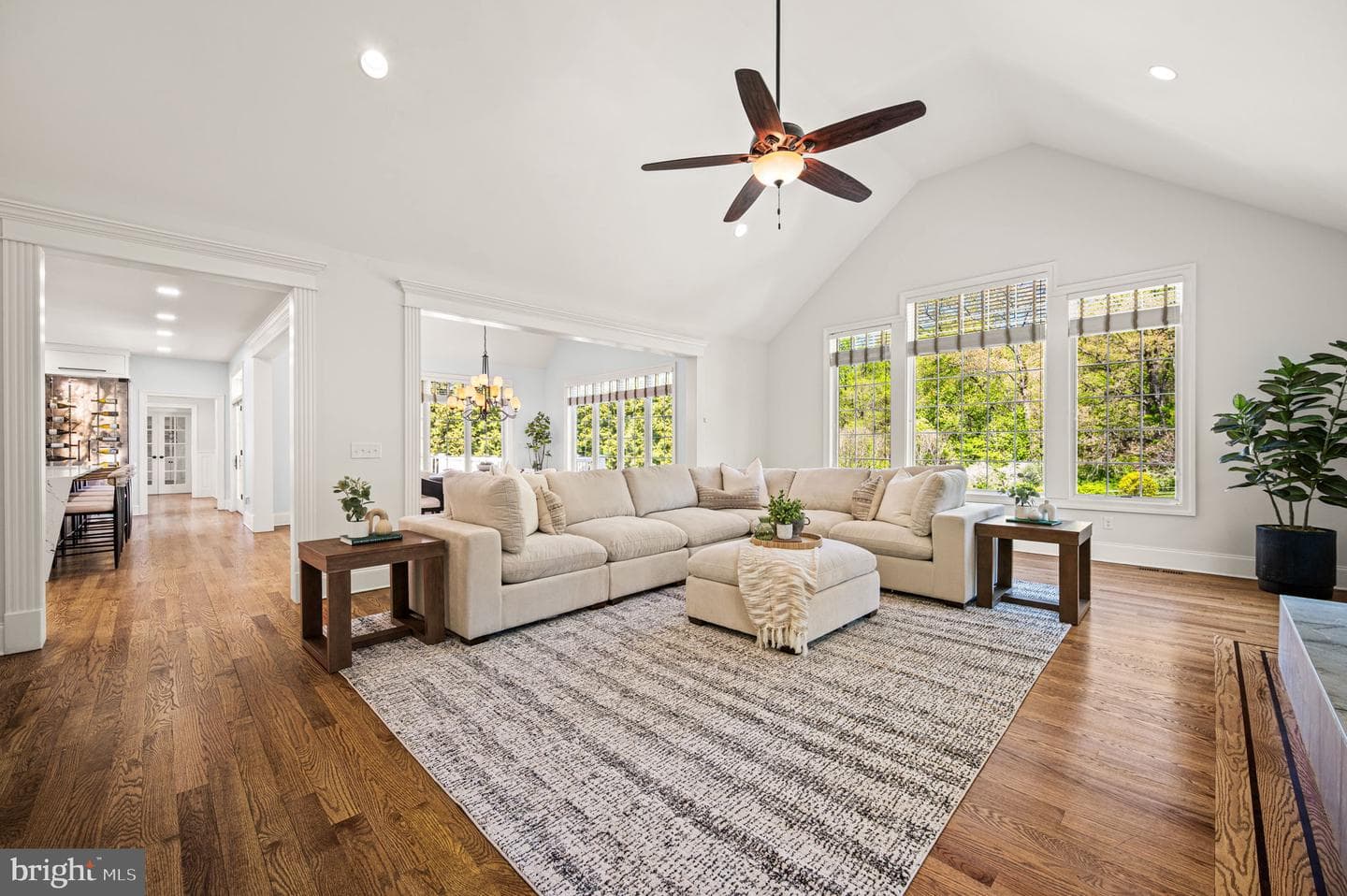 26 Colonial Drive photo 19