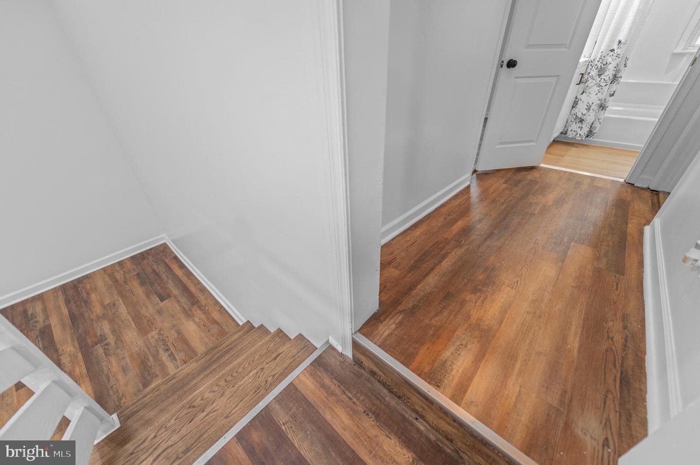 1402 Valley Road photo 16