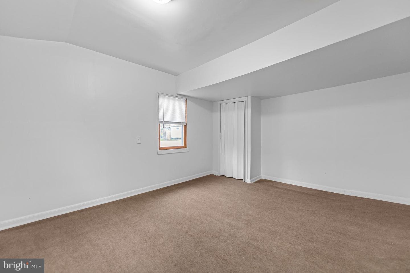 1402 Valley Road photo 25
