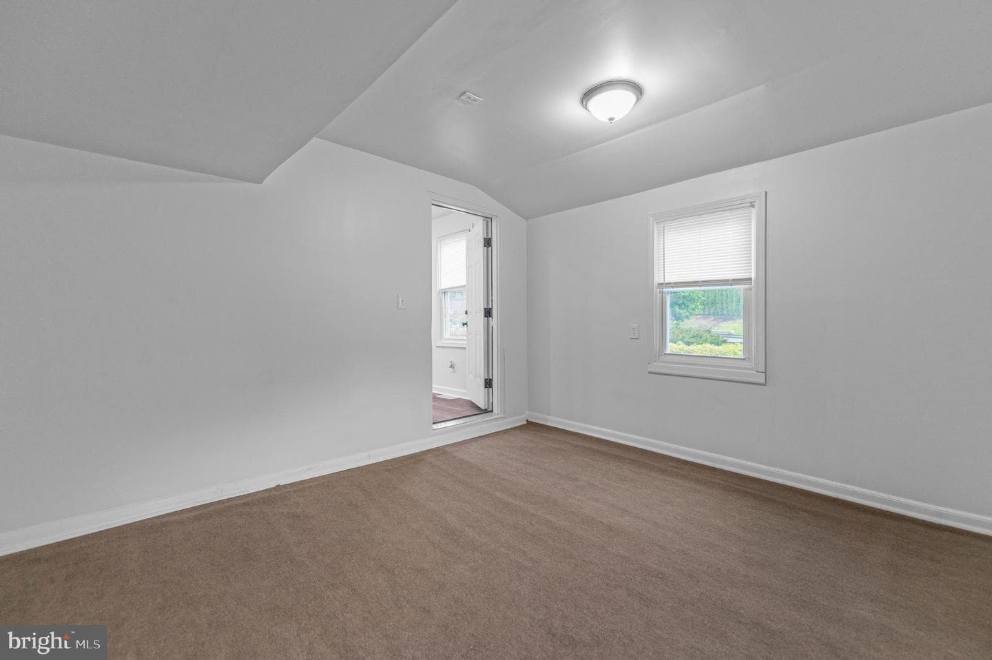 1402 Valley Road photo 27