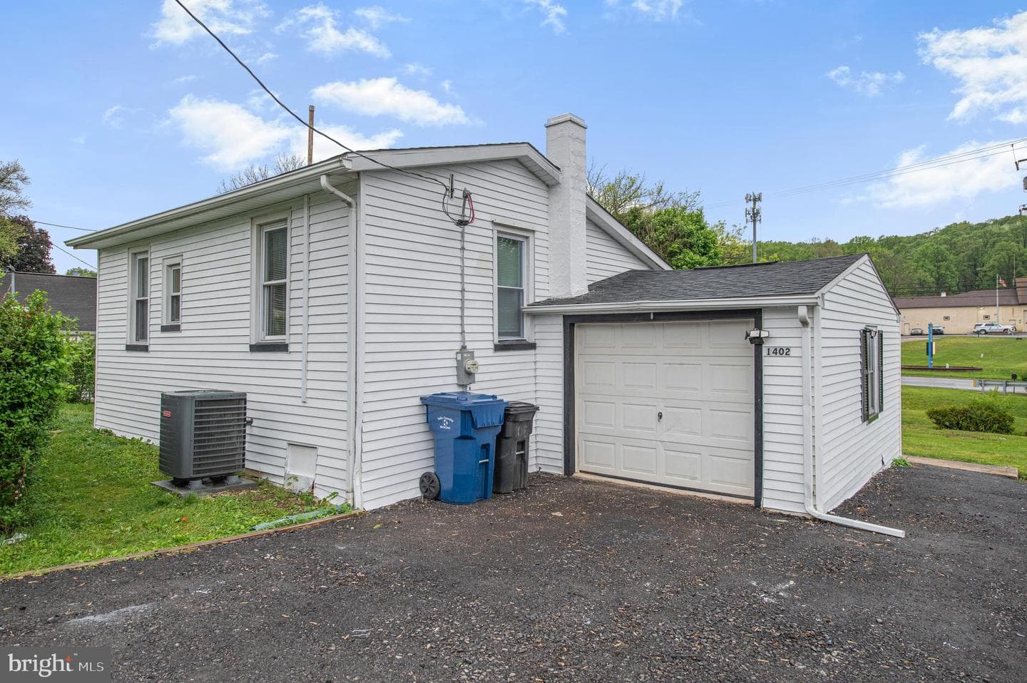 1402 Valley Road photo 31