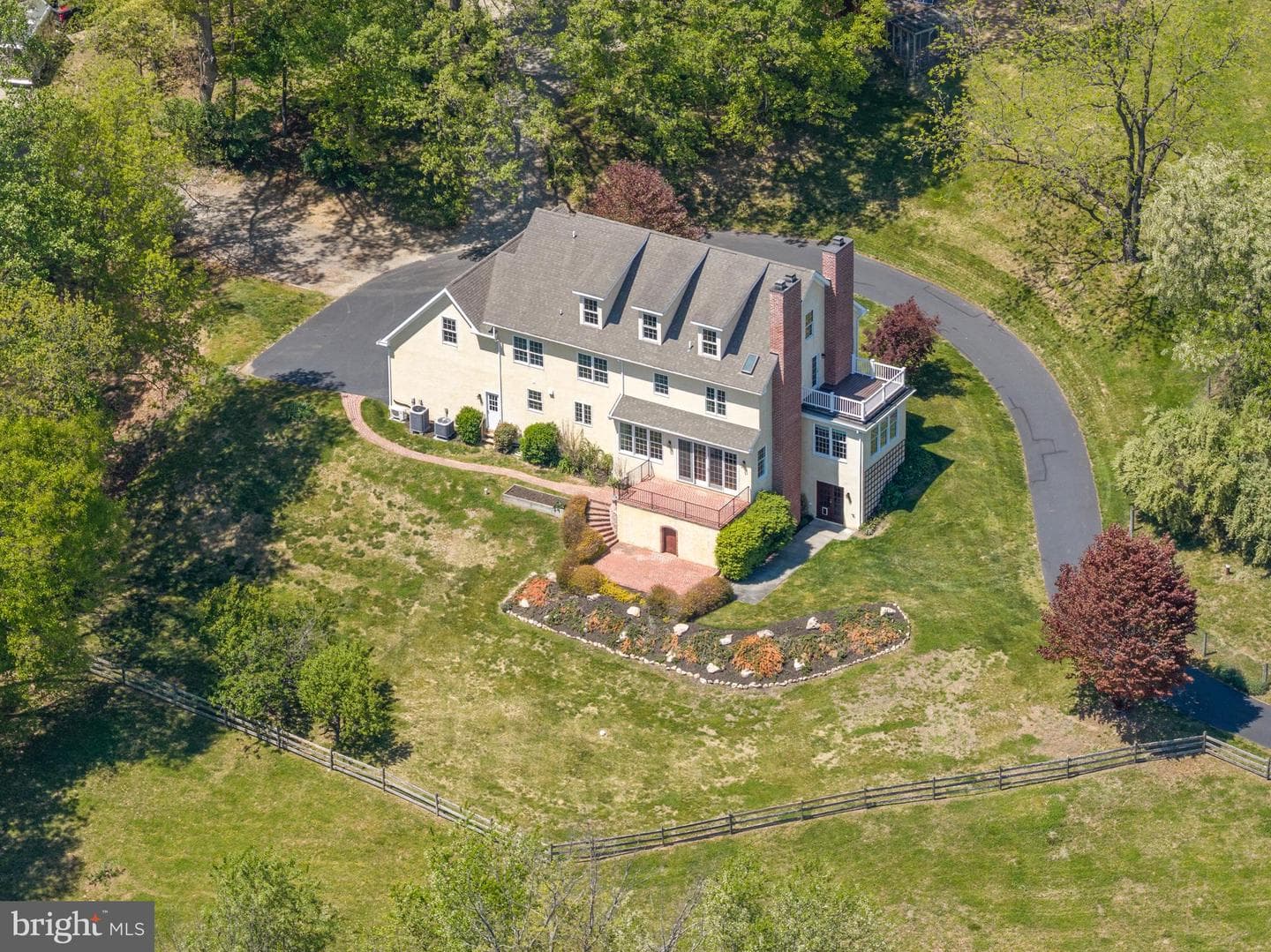 631 Harveys Bridge Road photo 2