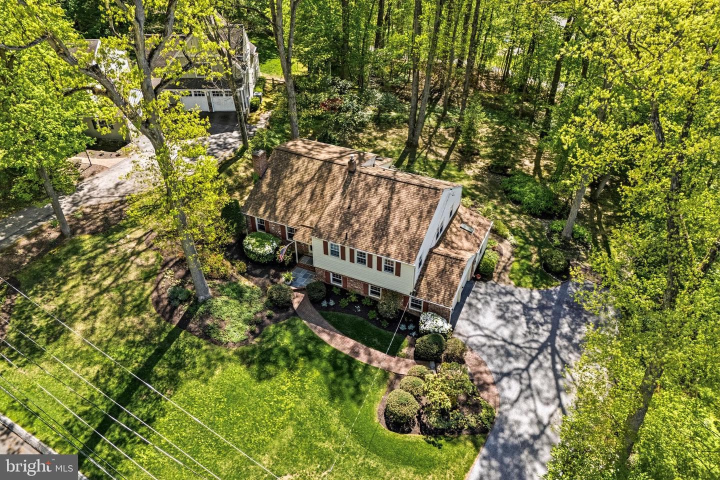 388 Castlewood Drive photo 57