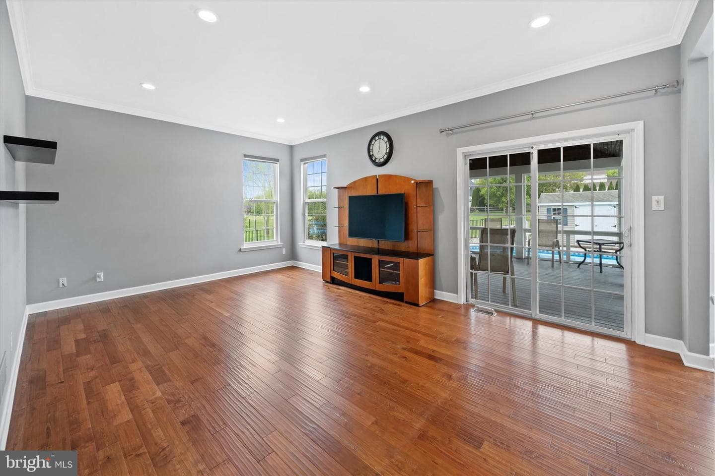 17 Allsmeer Drive photo 23