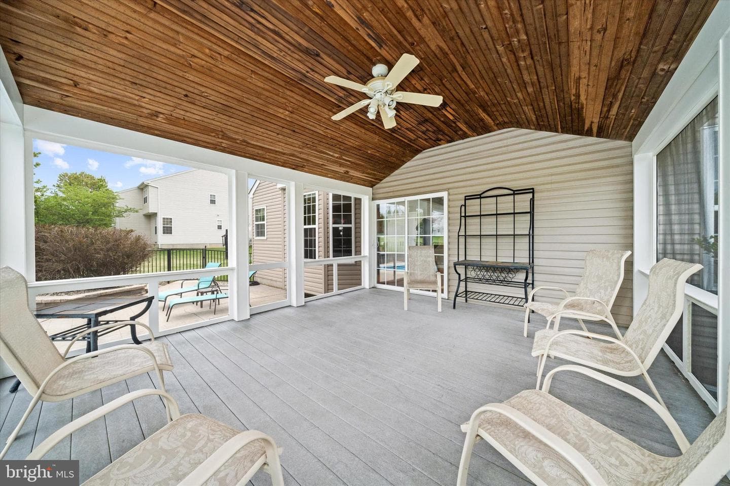 17 Allsmeer Drive photo 65