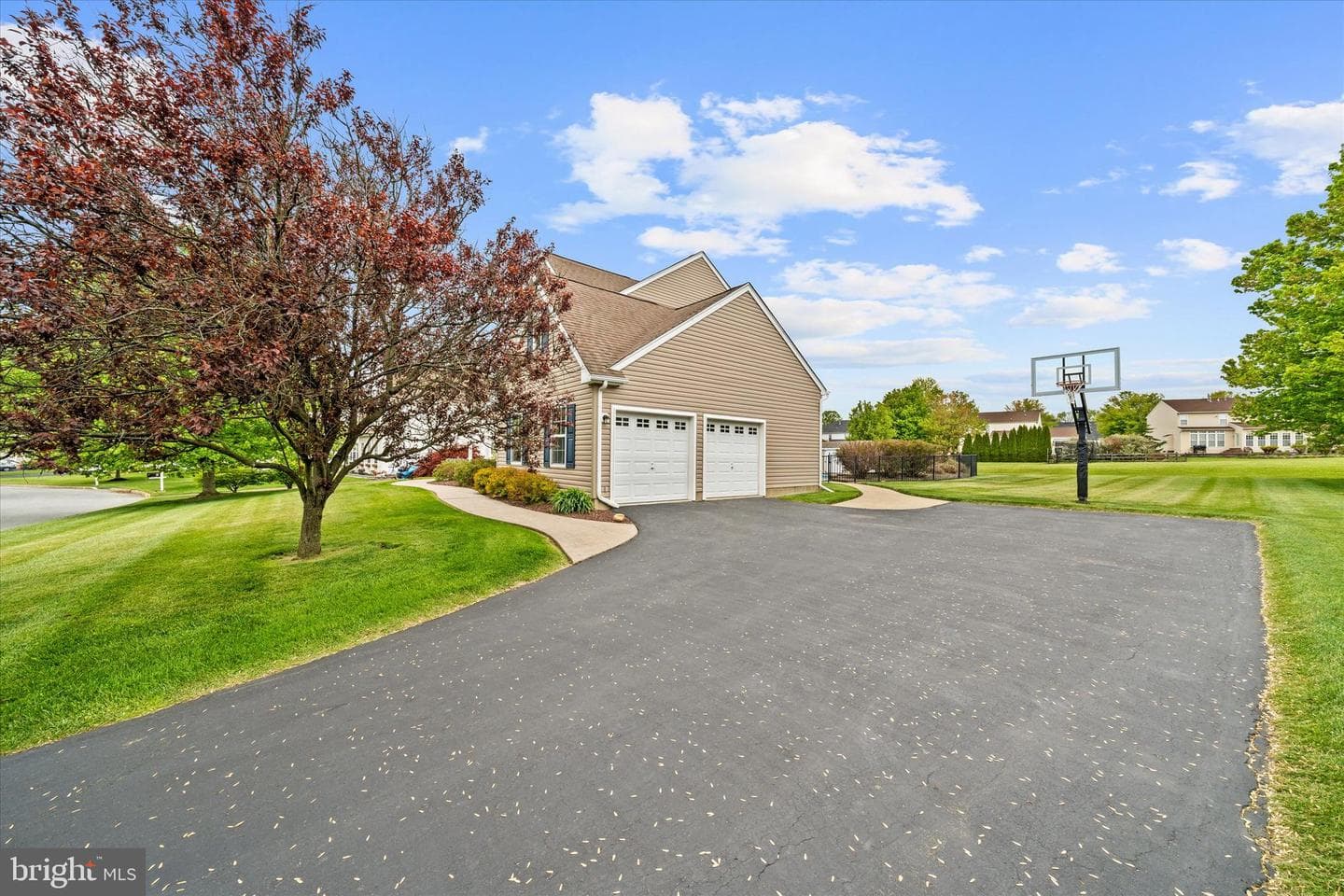 17 Allsmeer Drive photo 73