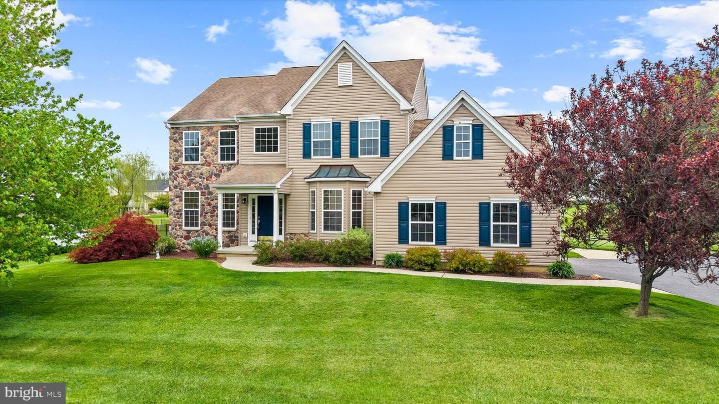 17 Allsmeer Drive photo 79