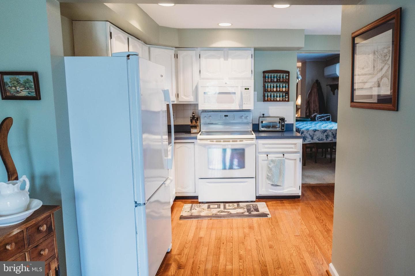 151 Walnut Street photo 12