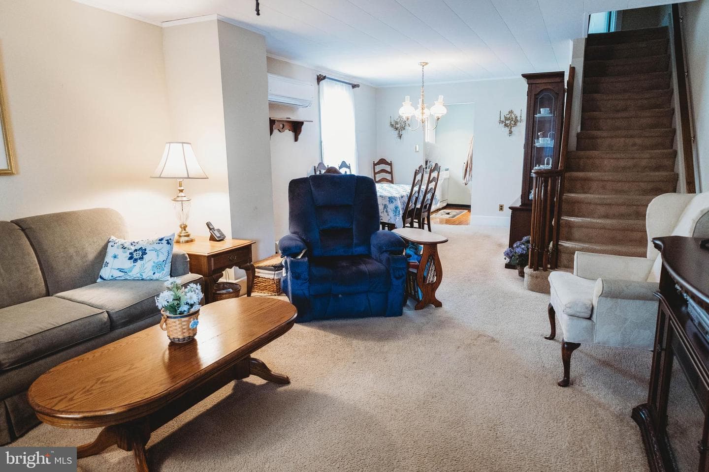 151 Walnut Street photo 4