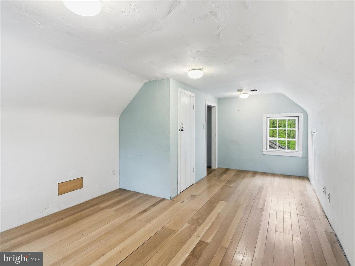 3063 Creek Road photo 30