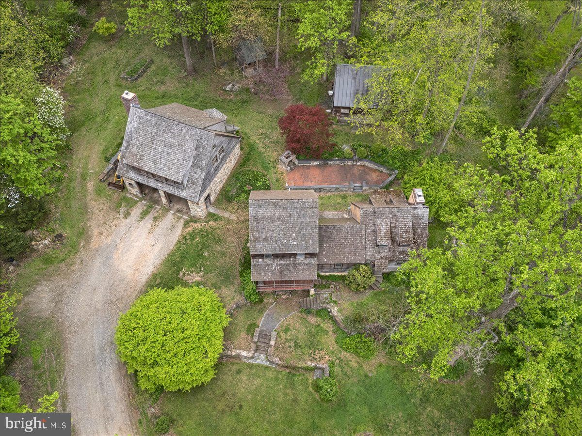 3063 Creek Road photo 33