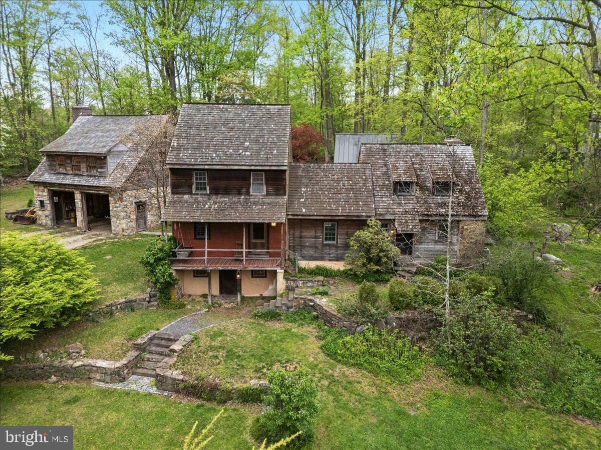 3063 Creek Road photo 35