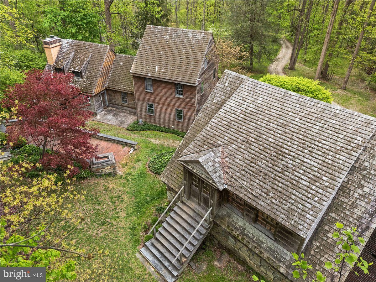 3063 Creek Road photo 36