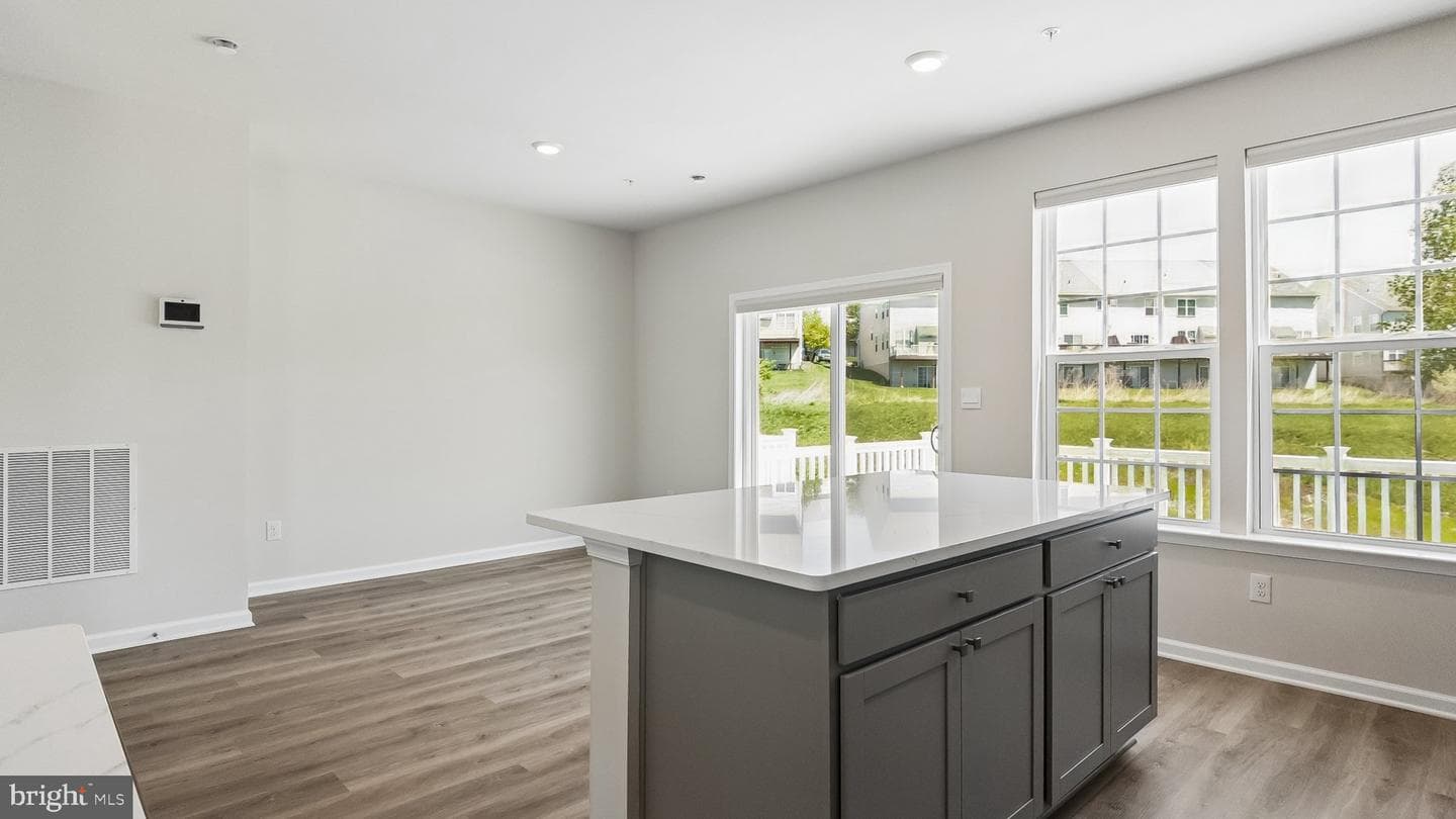 250 Smithworks Boulevard photo 13