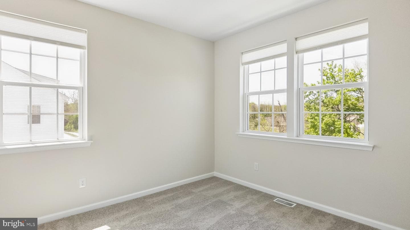 250 Smithworks Boulevard photo 19
