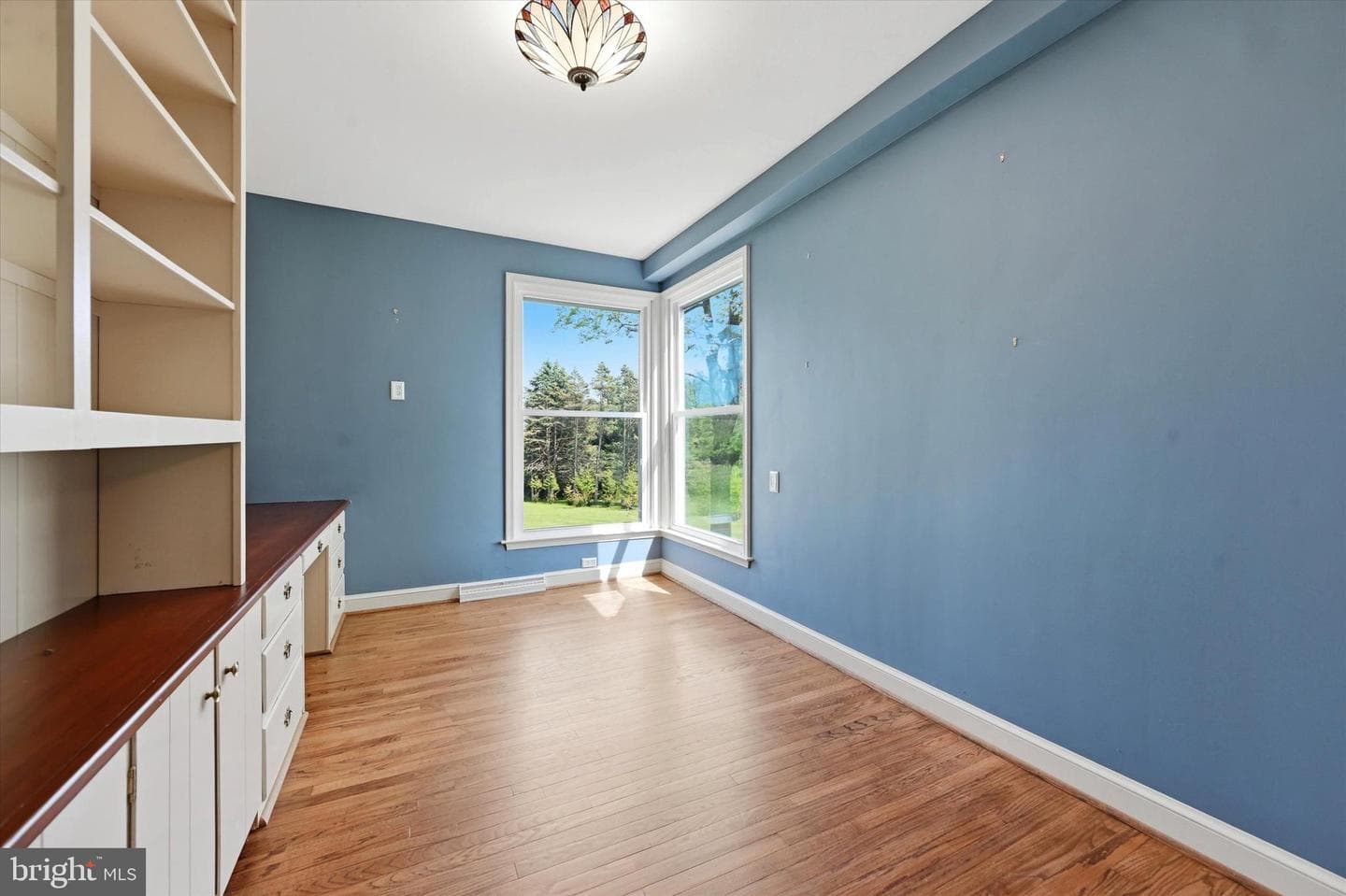 110 Ponds Edge Drive photo 14