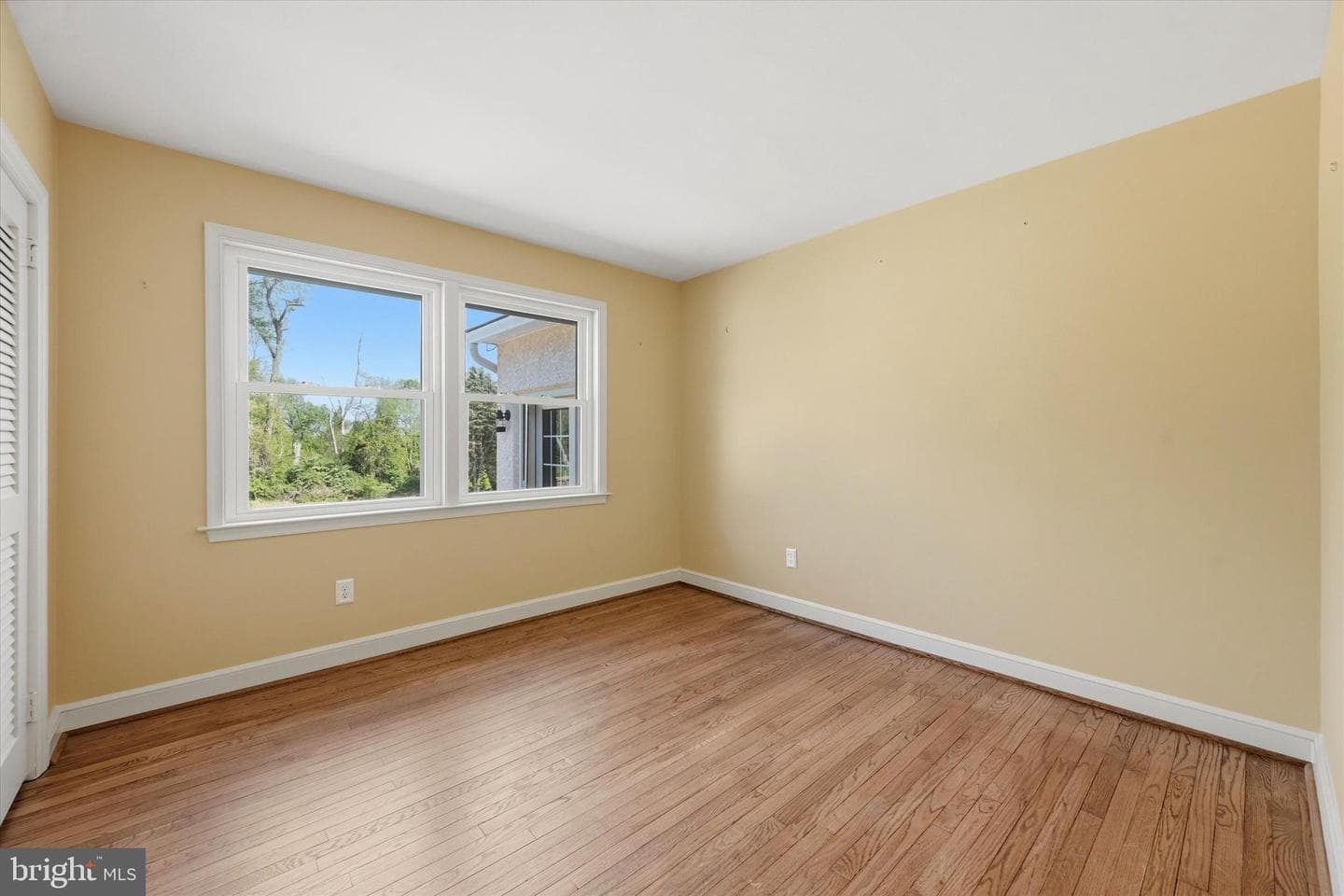 110 Ponds Edge Drive photo 18