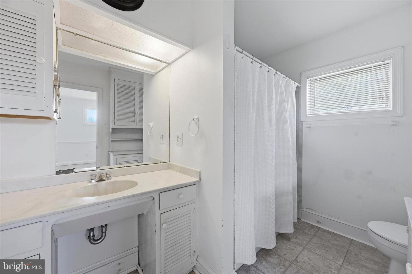 110 Ponds Edge Drive photo 21