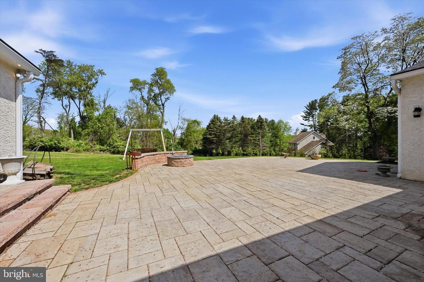110 Ponds Edge Drive photo 32