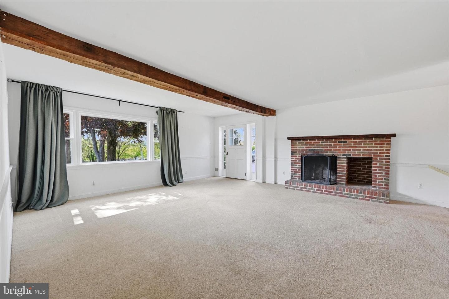 110 Ponds Edge Drive photo 36