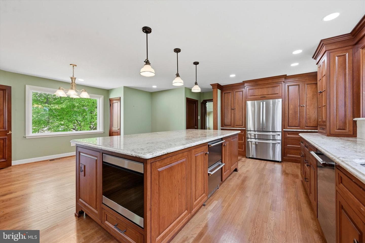 110 Ponds Edge Drive photo 8