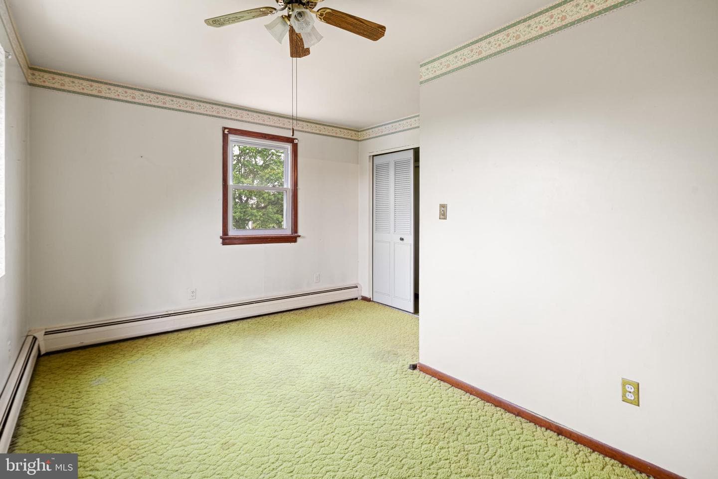 557 Media Road photo 16